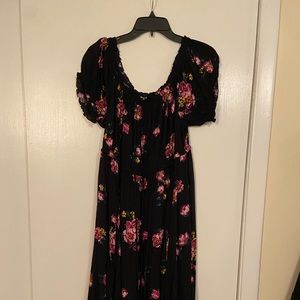 Torrid Size 1 Off Shoulder Black/Floral Midi Dress